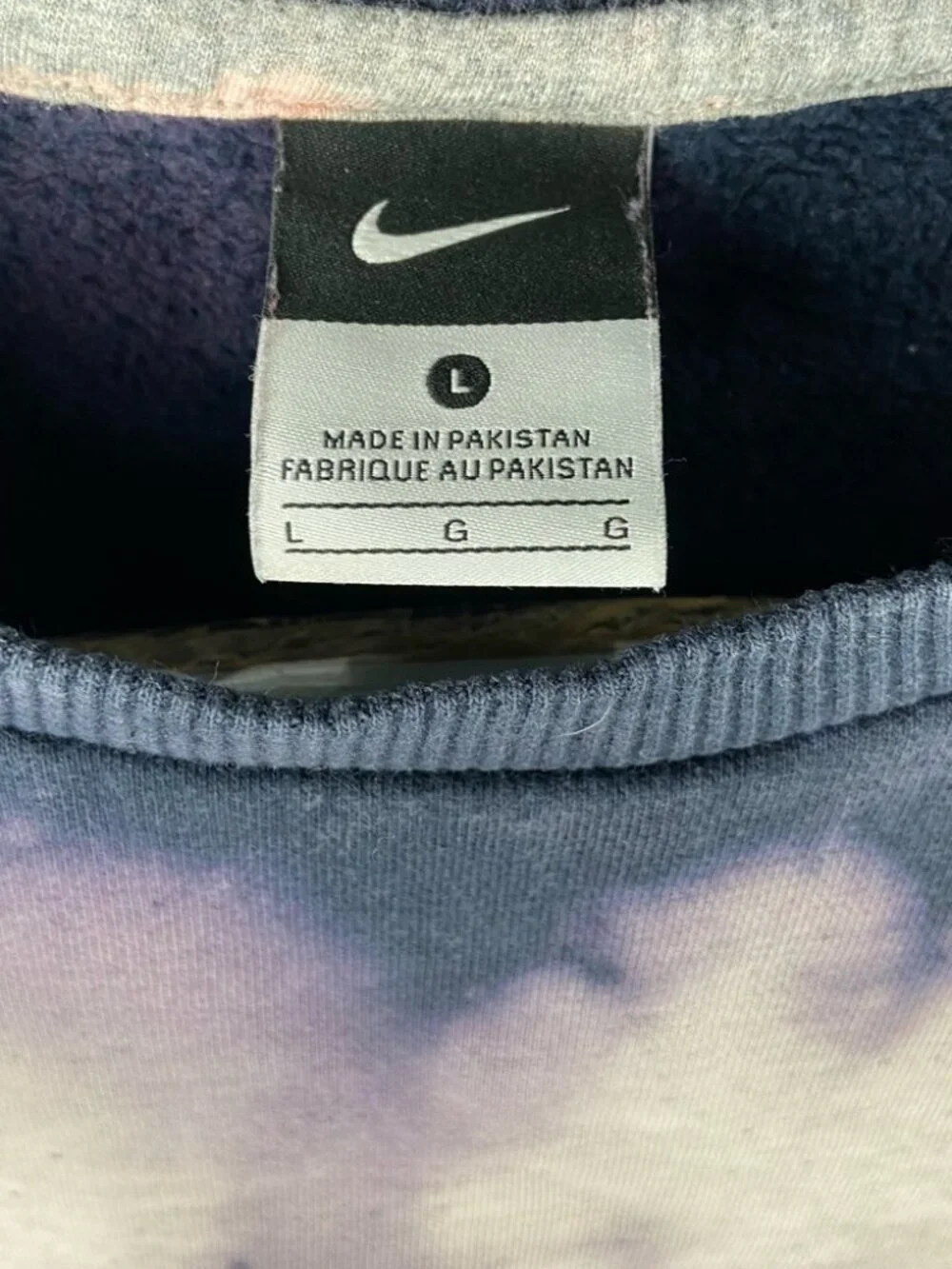 Nike Distressed Bleached Pullover Sweatshirt size Large